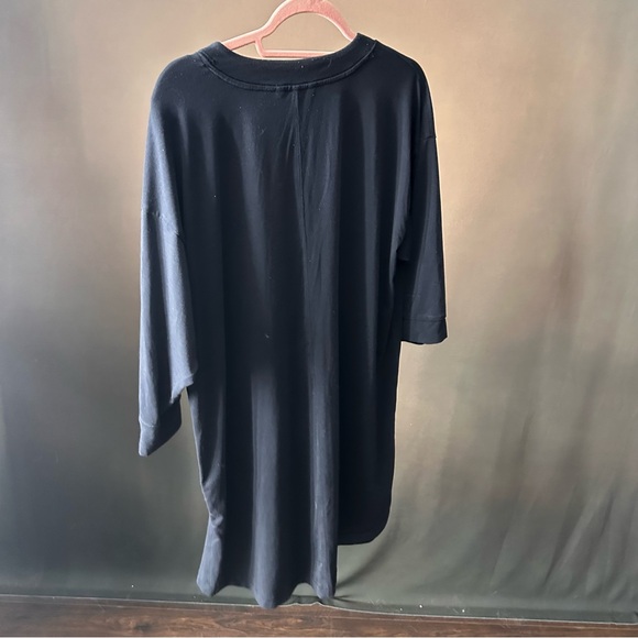 Athleta black medium womens shirt #B13 - Picture 3 of 3